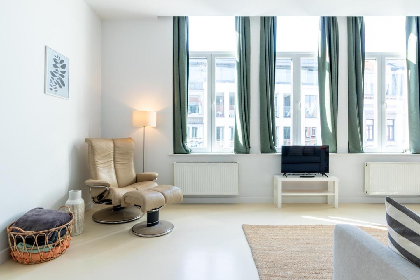 Bright, Spacious Apartments & Perfectly Located In The Heart Of Gand Extérieur photo