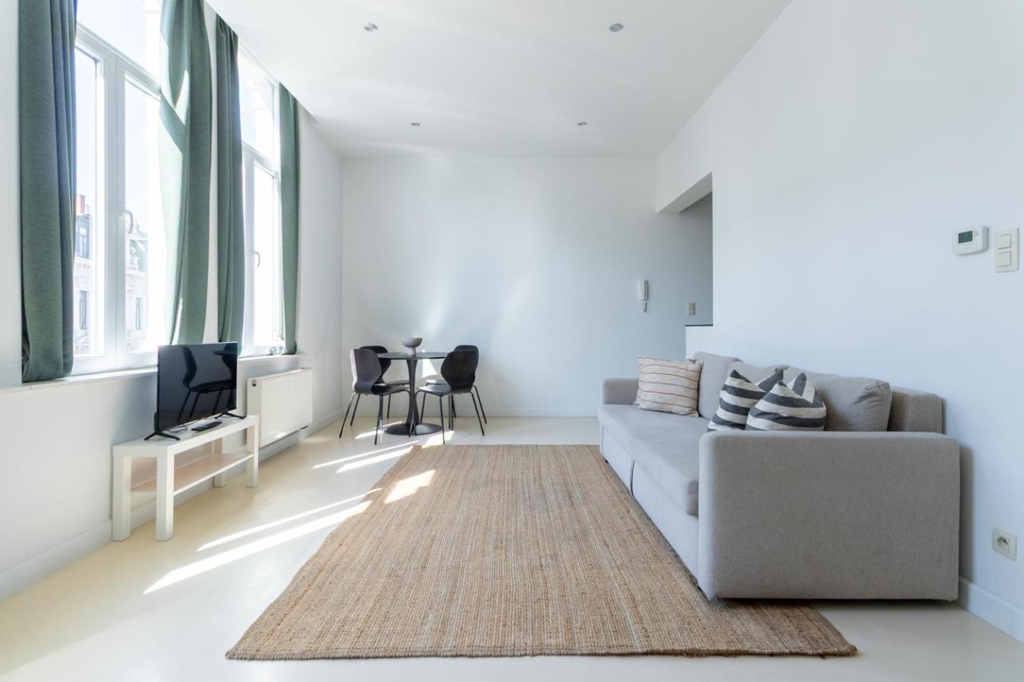 Bright, Spacious Apartments & Perfectly Located In The Heart Of Gand Extérieur photo