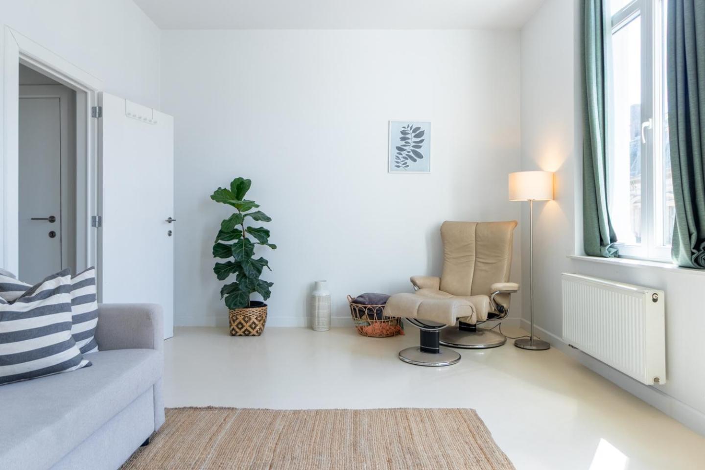 Bright, Spacious Apartments & Perfectly Located In The Heart Of Gand Extérieur photo